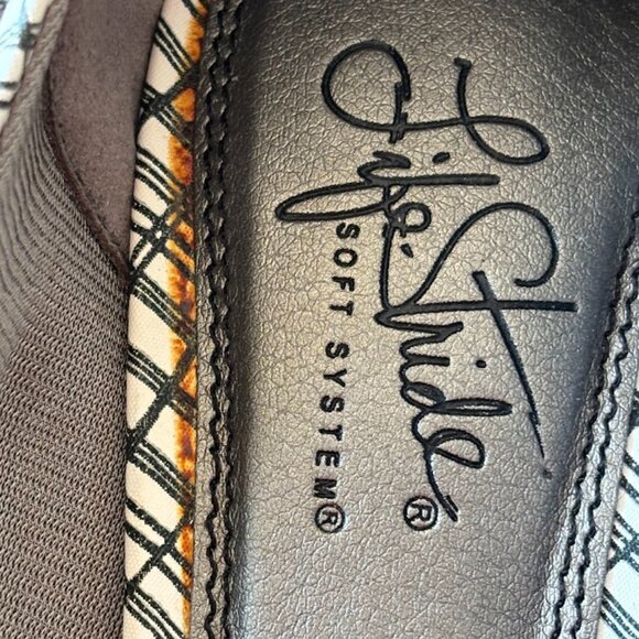 Life Stride Black and White Heels - Picture 6 of 9